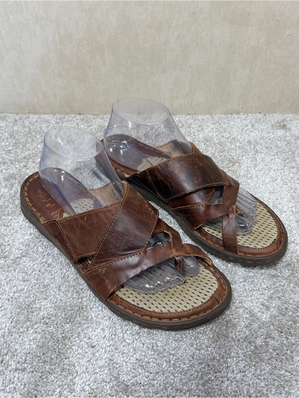 Born Women’s Sorja Sport Lightweight Thong Slide Sandal Leather Brown 42/US 11.5